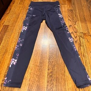 Under Armour Woman’s ColdGear Compression Leggings, Size Medium